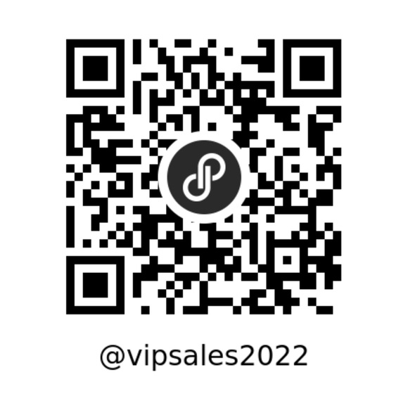 ROAR with Style! Susan Lawrence Woman 1X Leopard Print Keyhole Top - Picture 9 of 9